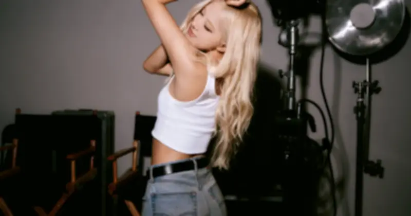 Levi's và 'Nước Cờ Nghịch' Với Rosé: Tái Định Vị Thương Hiệu Denim Tại Việt Nam