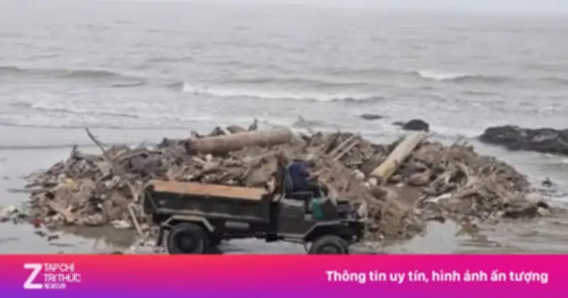 Lợi Dụng Thủy Triều Đổ Trộm Rác Thải Xuống Bãi Biển Hải Tiến Bị Phát Hiện