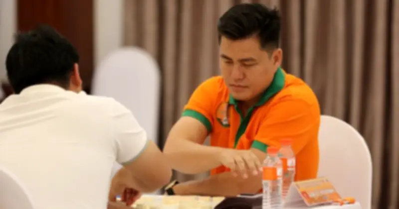 Lại Lý Huynh hòa Trình Vũ Đông, chờ quyết đấu lượt về Ngũ Dương Bôi 2026