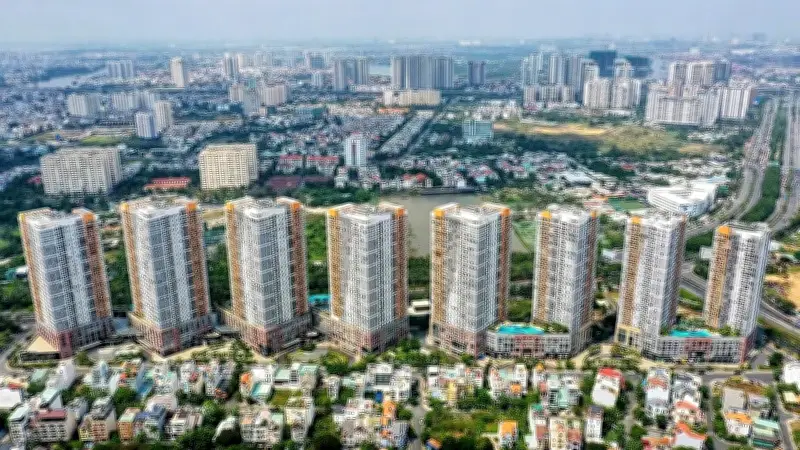 Lãi suất tăng cao: Gánh nặng tài chính đè nặng lên vai người vay mua nhà