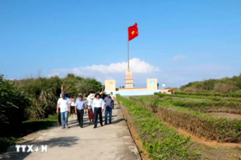 Lâm Đồng đẩy mạnh kết nối sản phẩm du lịch giữa đất liền và đặc khu Phú Quý