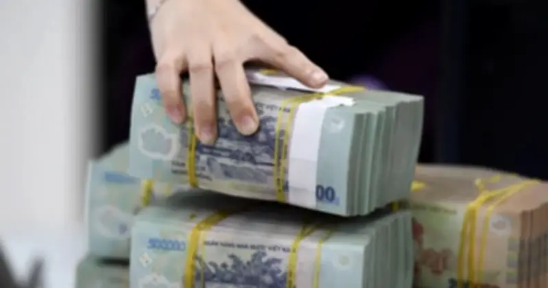 Làn sóng tăng lãi suất huy động: 8 ngân hàng đồng loạt điều chỉnh, cao nhất lên tới 9%