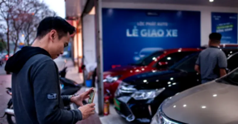 Lương 20 Triệu Ở Thành Phố: Có Nên Mơ Mua Ô Tô?