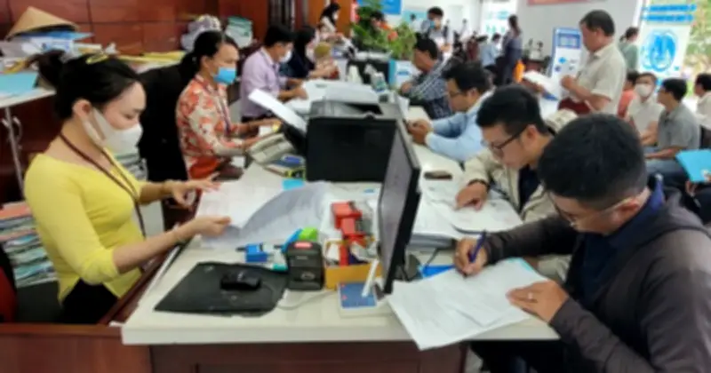 Lương cơ sở dự kiến tăng 8% từ 1/7/2026, ảnh hưởng rộng đến thu nhập và phúc lợi