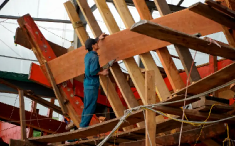 Làng nghề đóng tàu 700 năm tuổi Trung Kiên: Thăng trầm và nỗi lo mai một