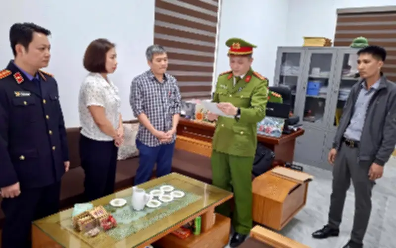 Lào Cai: Khởi tố nguyên Giám đốc và hai thuộc cấp vì lập không hồ sơ, gây thiệt hại tiền nhà nước