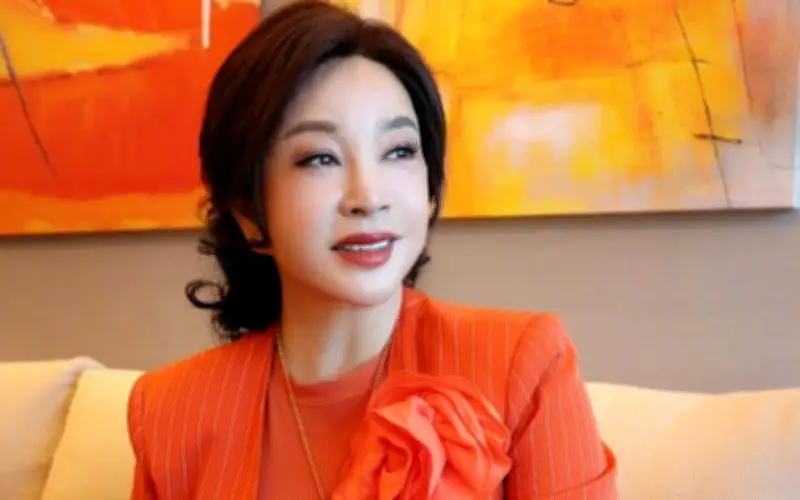 Lưu Hiểu Khánh từ chối chia tài sản cho người thân, gây tranh cãi trong gia đình