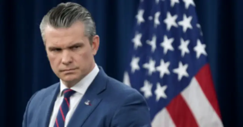 Lầu Năm Góc cấm phóng viên ảnh sau khi đăng hình Bộ trưởng Quốc phòng Mỹ 'thiếu trau chuốt'