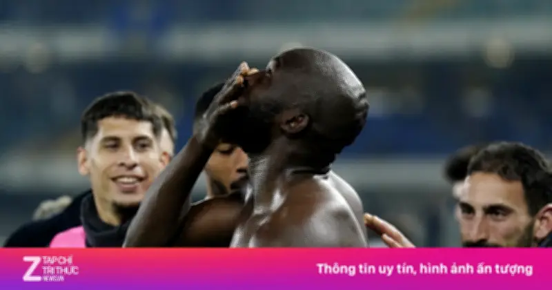 Lukaku bật khóc sau bàn thắng đầu tiên cho Napoli, nhớ về người cha đã khuất