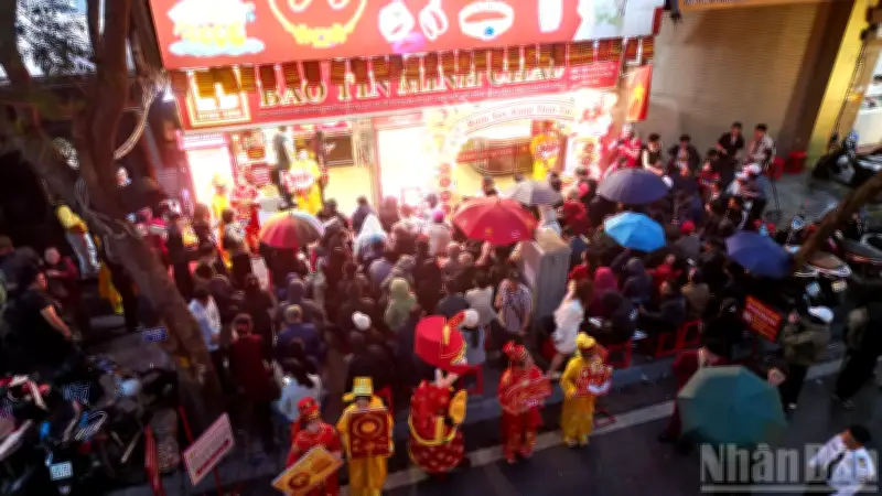 Luật sư giải đáp: Mua vàng trả tiền trước, nhận sau có hợp pháp không?