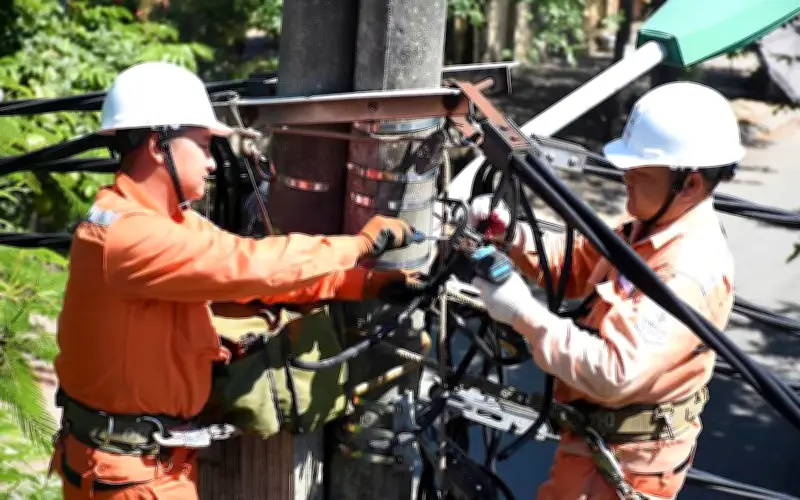 Đảm Bảo An Ninh Năng Lượng: Từ Tiết Kiệm Điện Gia Đình Đến Phát Triển Điện Mặt Trời
