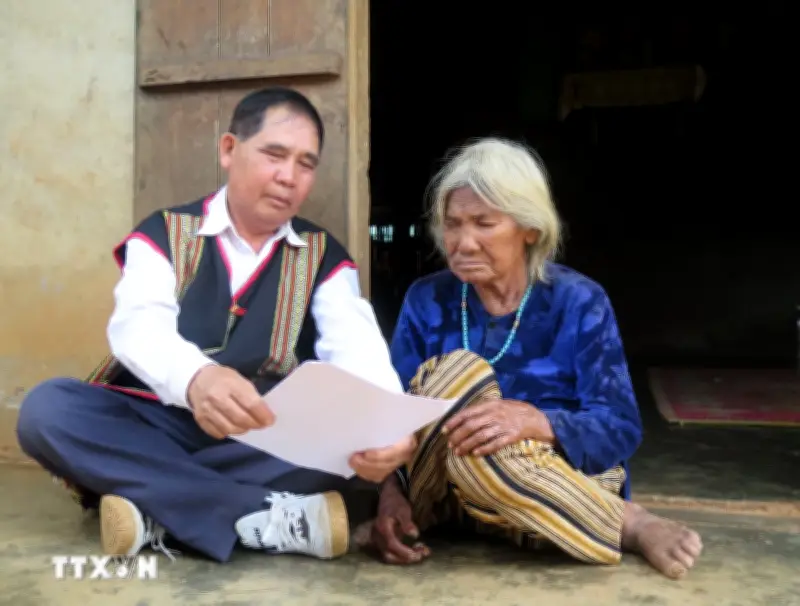 Đảm bảo cơ cấu hợp lý cán bộ người dân tộc thiểu số trong cơ quan nhà nước