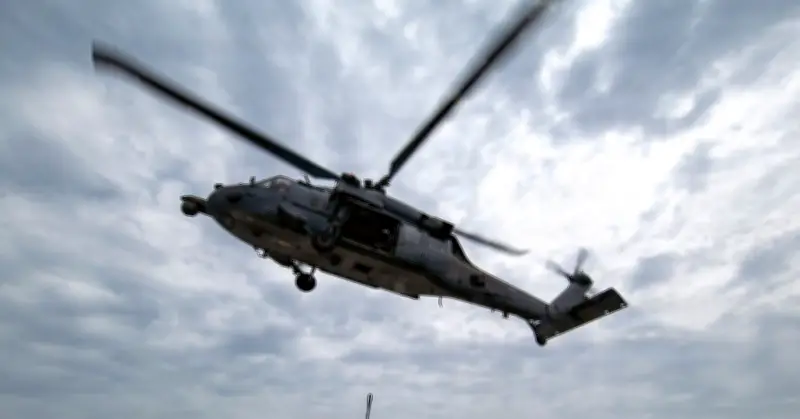 Mỹ công bố hình ảnh trực thăng điều hậu cần tham gia xung đột với Iran