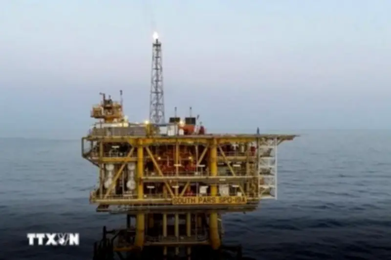 Mỹ cảnh báo đáp trả Iran nếu tên lửa tấn công căn cứ năng lượng Qatar