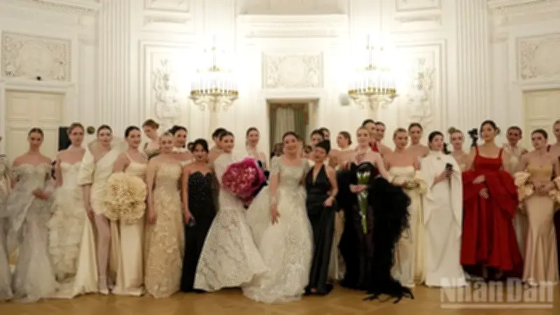 Đêm diễn SOGNO NIGHT tại Nga: Thời trang và âm nhạc Việt tỏa sáng ở Cung điện Petrovsky