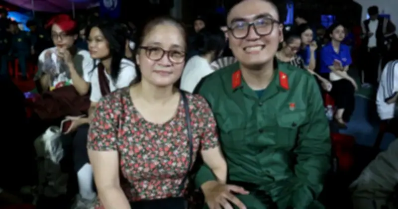 Đêm Hội Tòng Quân TP.HCM: Những Khoảnh Khắc Xúc Động Tiễn 41 Thanh Niên Lên Đường Nhập Ngũ