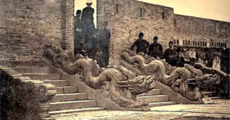 Mô hình điện Kính Thiên gây tranh cãi sau 20 năm nghiên cứu và phục dựng