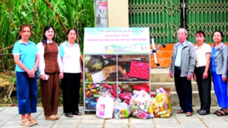 Mô Hình 'Ngôi Nhà Xanh' Ở Bảo Yên: Thu Gom Rác Tái Chế, Gây Quỹ Giúp Người Khó Khăn