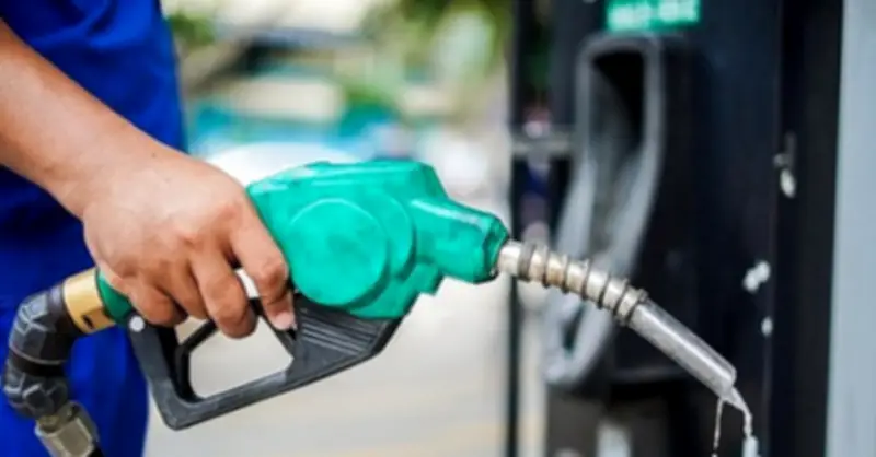 Mỹ đứng đầu thế giới về tiêu thụ xăng, Na Uy dẫn đầu xe điện