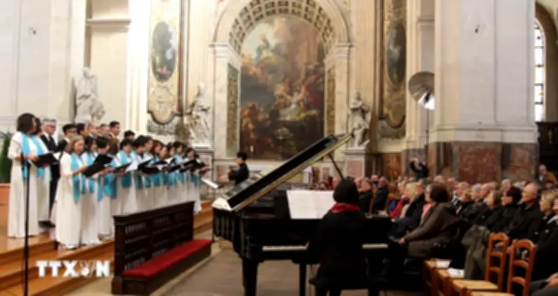 Âm nhạc Việt tỏa sáng tại Festival Hợp ca Quốc tế Paris lần thứ 28