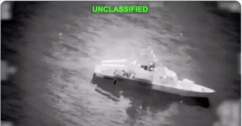 Mỹ phá hủy 16 tàu rải thủy lôi của Iran, cảnh báo hậu quả chưa từng có