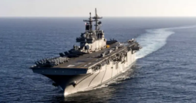 Mỹ tăng cường lực lượng tại Trung Đông: Điều 3 tàu đổ bộ với hàng ngàn lính thủy đánh bộ