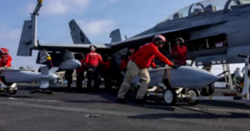 Mỹ triệu tập các đại gia quốc phòng, thúc đẩy sản xuất vũ khí khẩn cấp