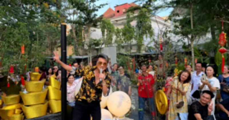 Đàm Vĩnh Hưng điều chỉnh lịch xuất hiện tại quán cà phê để cân bằng công việc và gia đình