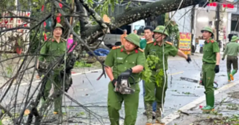 Mưa Giông, Lốc Xoáy Tàn Phá Miền Núi Phía Bắc: Hàng Trăm Nhà Tốc Mái, Hoa Màu Thiệt Hại Nặng