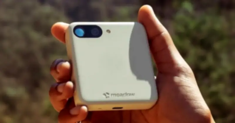 Meadow: Điện thoại 'cắt giảm' mạng xã hội, giá từ 10 triệu, thiết kế như iPhone 5c bẻ đôi