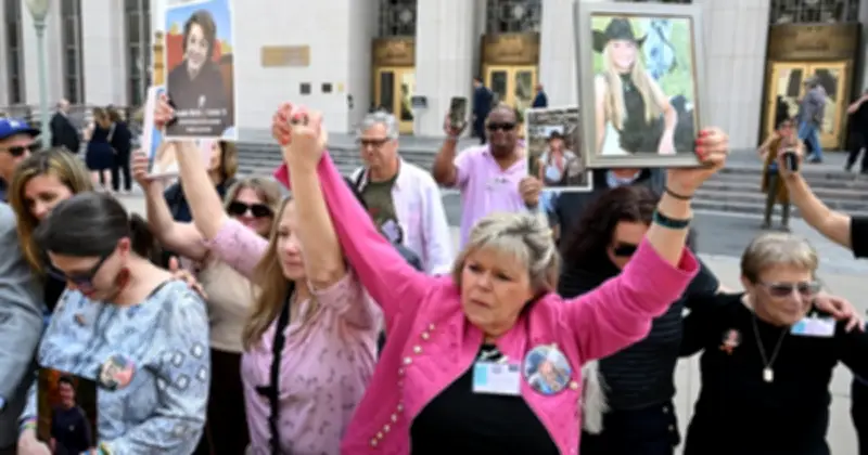 Meta và Google bị phạt nặng tại Mỹ vì thiết kế mạng xã hội gây nghiện, gây hại sức khỏe tâm thần