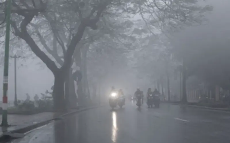 Miền Bắc nồm ẩm, mưa phùn; Miền Trung đối mặt nguy cơ lũ quét, sạt lở đất