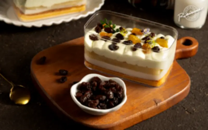 Mousse Dừa Nho Khô: Món Tráng Miệng Thanh Khiết, Tặng Nắng Thơ Cho Ngày Hè