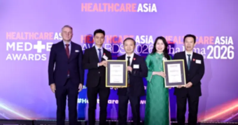 Mắt Sài Gòn: 4 năm liên tiếp đạt Bệnh viện Chuyên khoa của năm và lần đầu chinh phục Đột phá Công nghệ