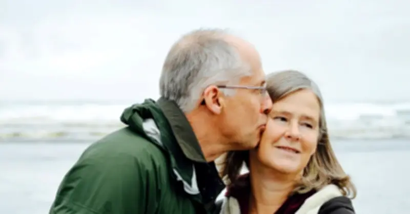 Một Tuần Ở Viện Dưỡng Lão: Cô Gái Nhận Ra 4 Bài Học Đắt Giá Về Cuộc Sống