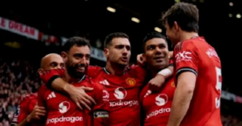 MU Thắng Tưng Bừng Aston Villa, Carrick Gửi Thông Điệp Giữ Bruno Fernandes