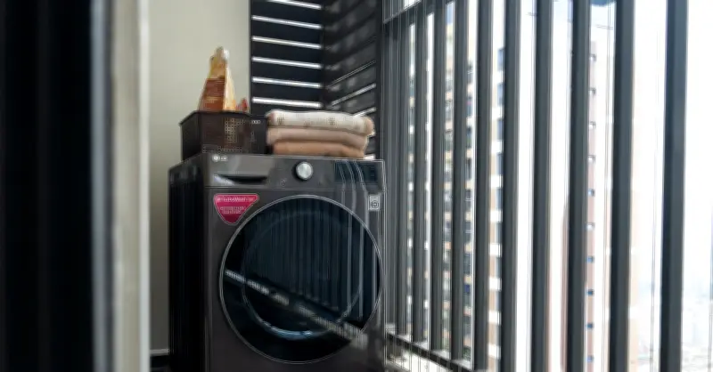 Máy Giặt LG Đồng Hành 7 Năm: Bí Quyết Chăm Sóc Gia Đình Trẻ