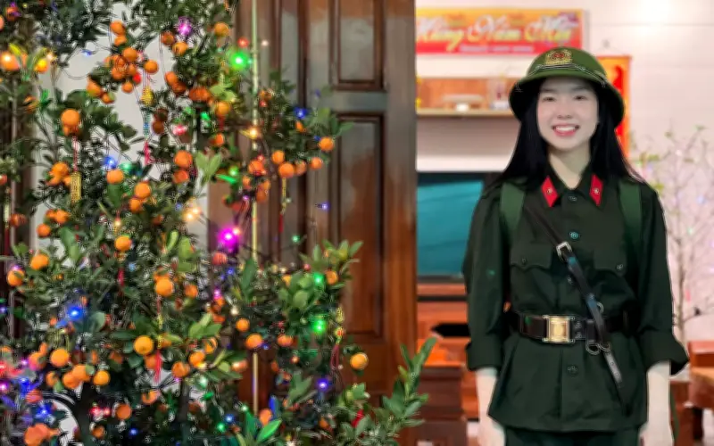 Nữ cử nhân Hà Tĩnh tình nguyện nhập ngũ, trở thành nữ công dân đầu tiên tham gia nghĩa vụ Công an