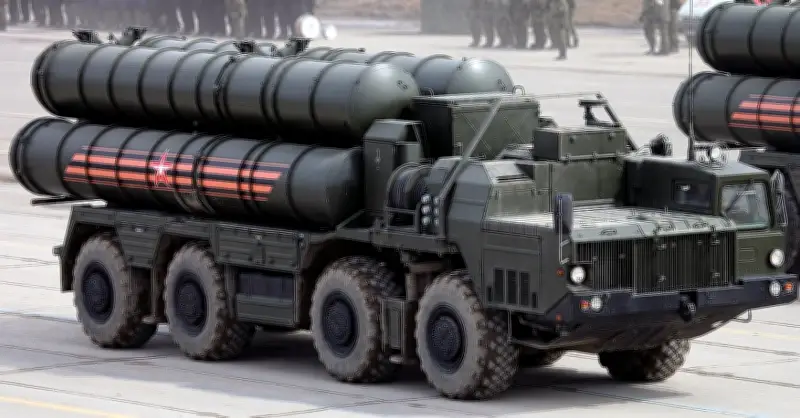 Ấn Độ chi 25 tỷ USD mua vũ khí, tăng cường S-400 Nga đối phó Pakistan