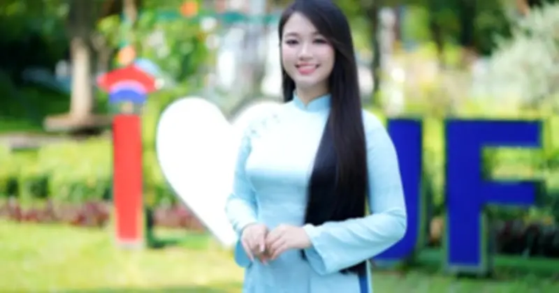 Nữ sinh Đà Nẵng chinh phục Oxford, Cambridge với đam mê ngôn ngữ học