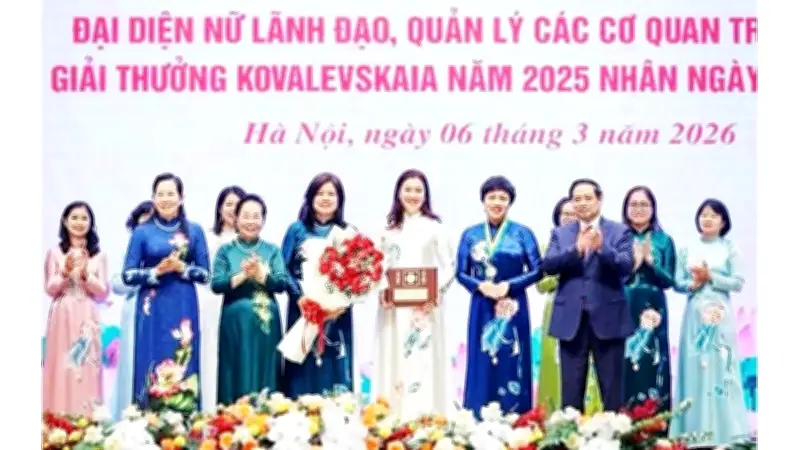 Nữ Trí Thức Việt Nam Vươn Lên Mạnh Mẽ Trong Nghiên Cứu Khoa Học