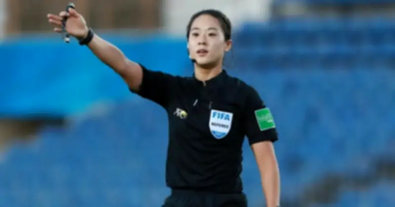 Nữ trọng tài Hàn Quốc Kim Yu-jeong điều hành trận ra quân của đội tuyển nữ Việt Nam tại Asian Cup 2026