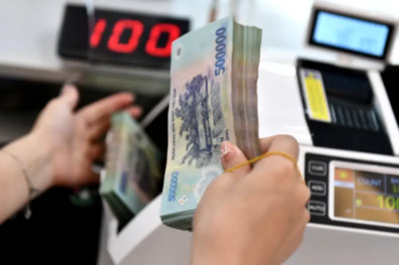 Nam A Bank mở màn mùa ĐHĐCĐ ngân hàng 2026, Sacombank đề xuất đổi tên