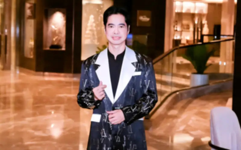 Nam ca sĩ U60 giàu nhất showbiz Việt bất ngờ tiết lộ gia tài quý giá sau 30 năm