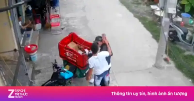 Nam Shipper Hưng Yên Bị Đánh Bằng Gạch Khi Đang Lựa Hàng Giao Cho Khách