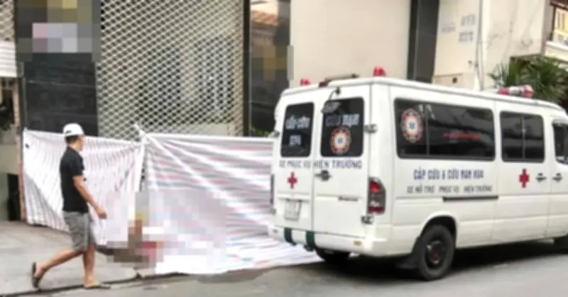 Nam sinh viên tử vong đột ngột trên vỉa hè tại TP.HCM, nguyên nhân đang điều tra