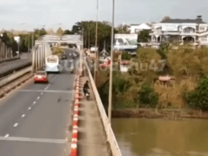 Nam thanh niên nhảy cầu Rồi, vùng vẫy kêu cứu giữa dòng nước lạnh