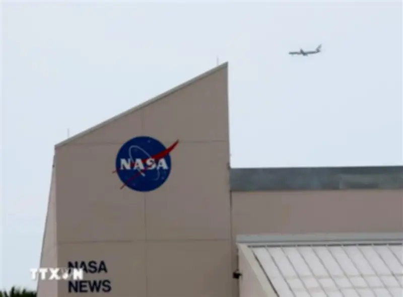 NASA tái khởi động sứ mệnh khám phá Mặt Trăng vào tháng 4 tới
