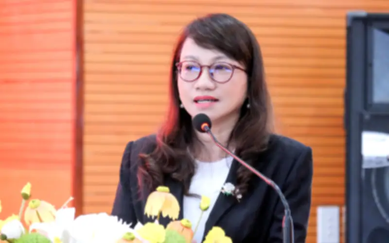 Ứng Cử Viên Quốc Hội Khóa XVI Tại TP.HCM Trình Bày Chương Trình Hành Động Trước Cử Tri