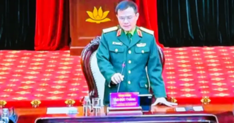 Ứng cử viên Quốc hội tiếp xúc cử tri tại TP.HCM, cam kết cải thiện mạng Viettel